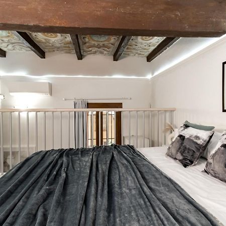 Апартаменты Charming Frescoed Loft Болонья Экстерьер фото